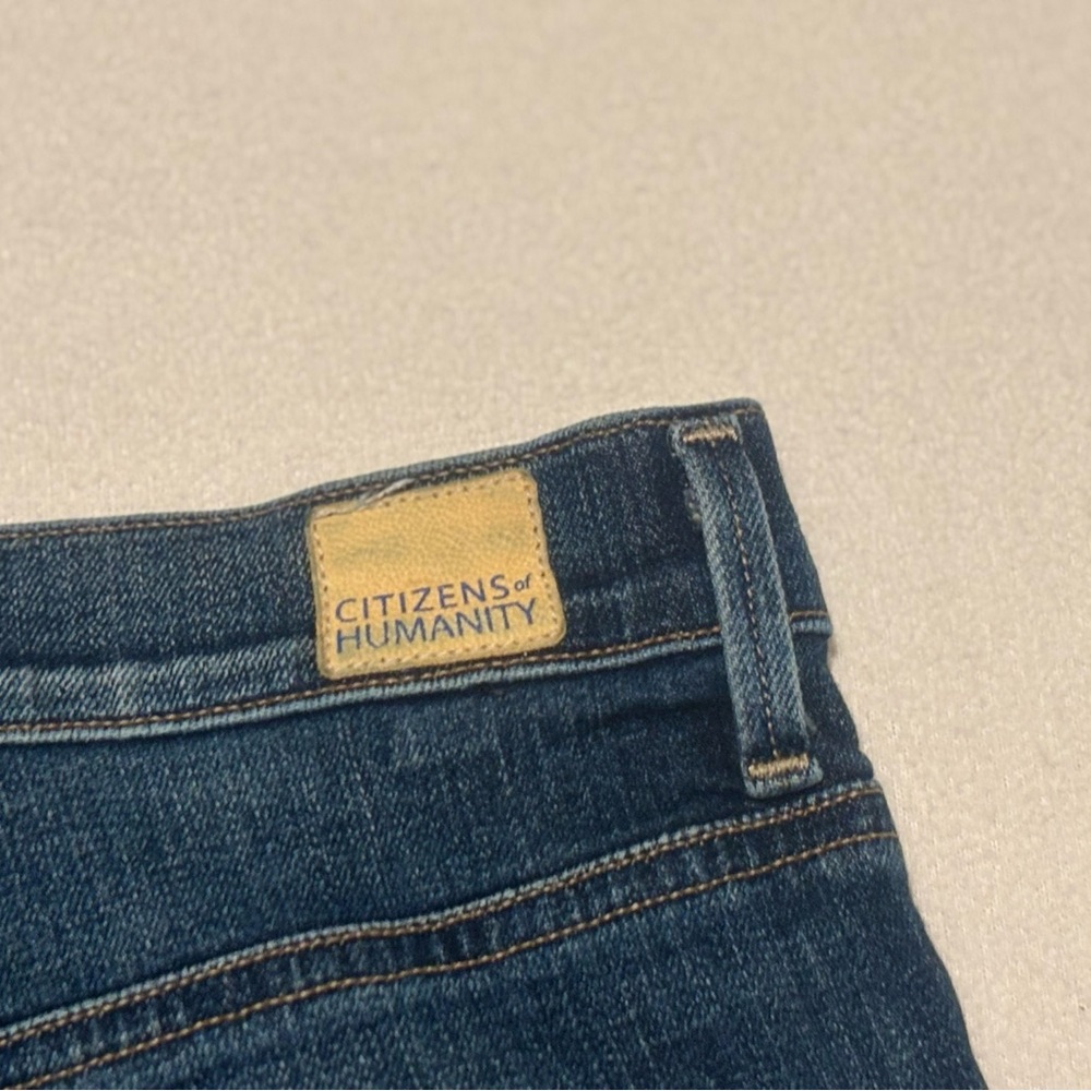 Citizens Of Humanity Distressed Dark Blue Cut Off Shorts - Picture 3 of 4